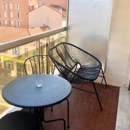 Cosy Apartment With Balcony Near The Beach *